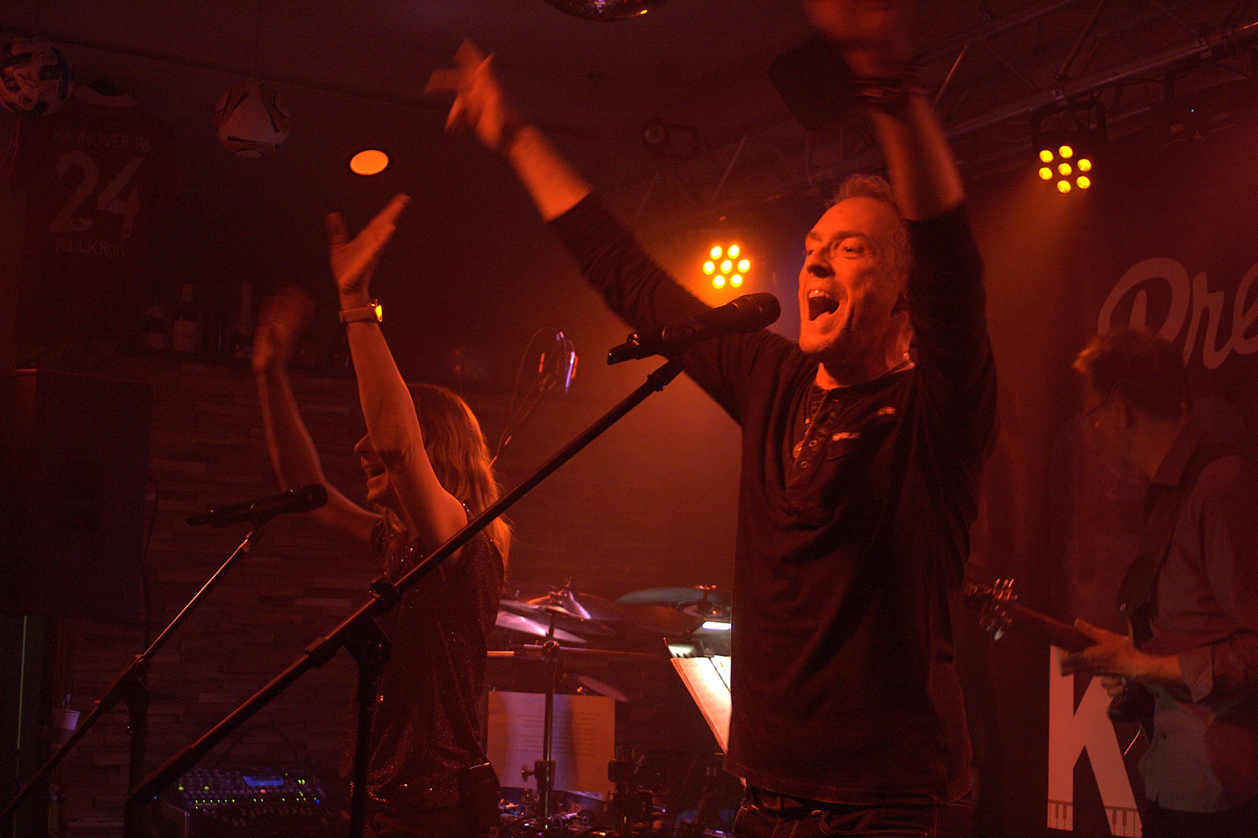 Holger und Marleen Sänger der Pop Rock Soul Coverband Pretty COLD KEYS
